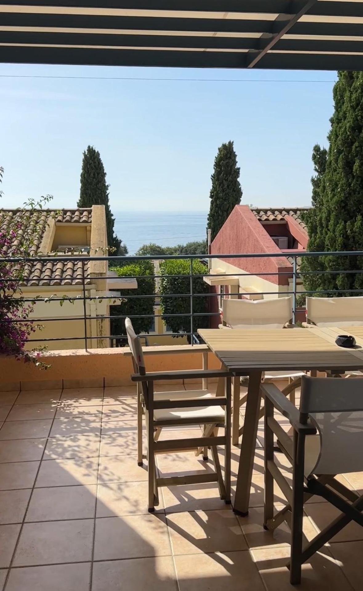 Blu Apt, Barbati * Corfu (city)